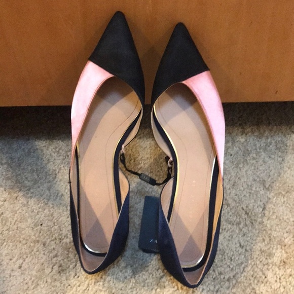 NWT! ZARA peach with navy combo size 7.5 pointed flats - Picture 1 of 7